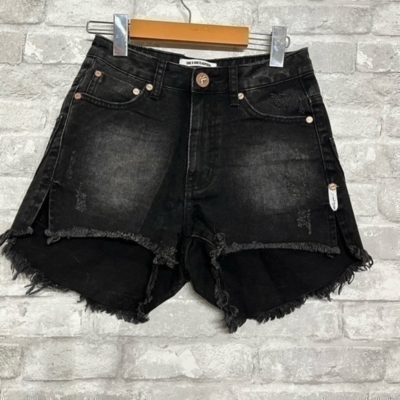 ONE TEASPOON | Bonita Black High Waist Denim  Short raw hem - size 24 - waist 26 - Picture 3 of 9